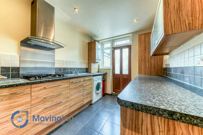 1 Bedroom Flat To Rent In Martin Way, Morden, Surrey, SM4