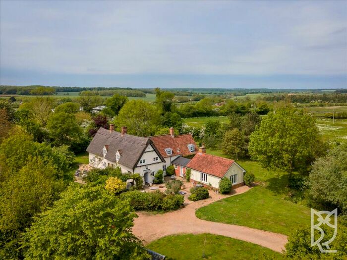 5 Bedroom Detached House For Sale In New England Lane, Cowlinge, Newmarket, Suffolk, CB8