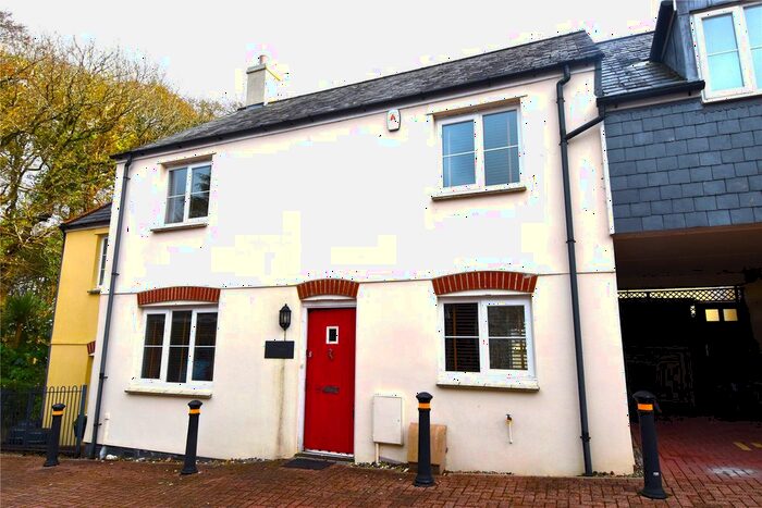 3 Bedroom Terraced House To Rent In Bay View Road, Duporth, PL26