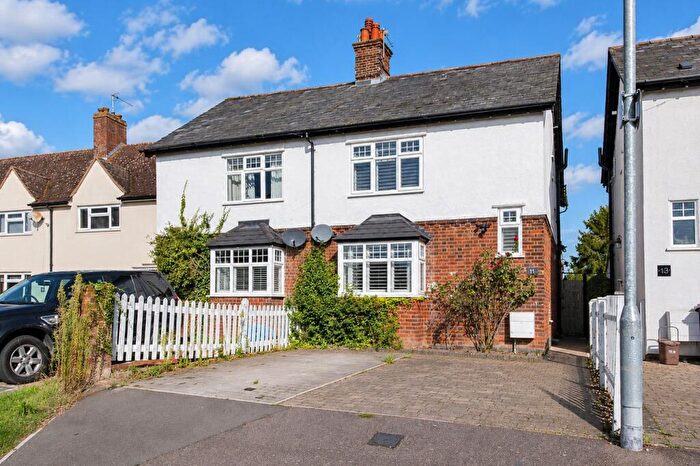 3 Bedroom Semi-Detached House For Sale In Bygrave Road, Baldock, SG7