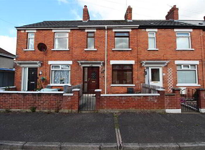 3 Bedroom Terrace House For Sale In Connsbrook Park, Belfast, BT4