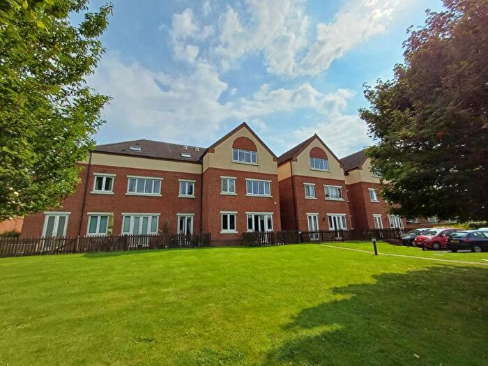 1 Bedroom Flat To Rent In Oakwood, Lichfield Road, Sutton Coldfield, B74