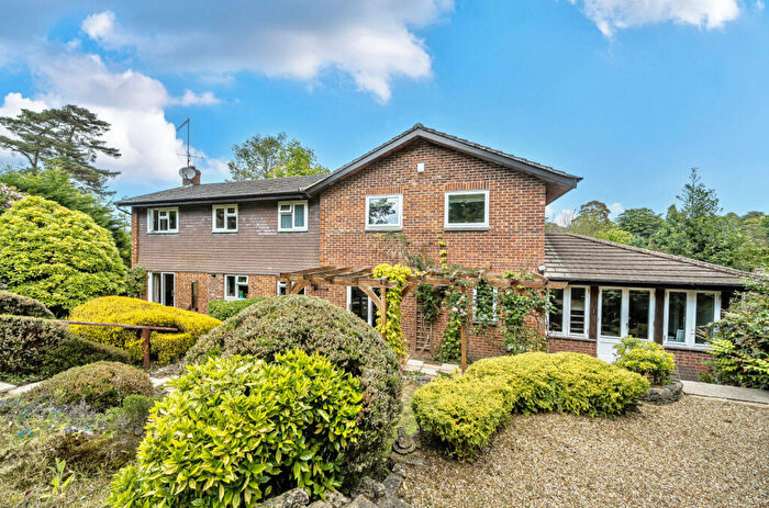 5 Bedroom Detached House For Sale In Linden Road, Headley Down, Hampshire, GU35