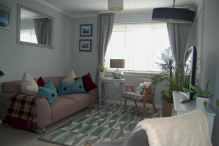 1 Bedroom Flat To Rent In Hoseason Gardens, Edinburgh, EH4