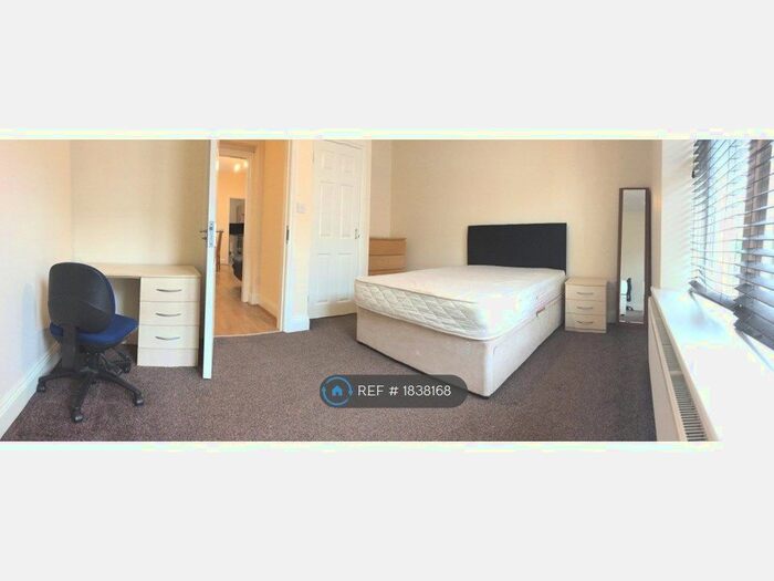 2 Bedroom Flat To Rent In Fenham, Newcastle Upon Tyne, NE4