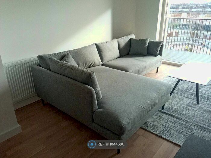 1 Bedroom Flat To Rent In Accolade Avenue, Southall, UB1