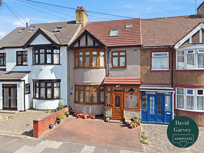 4 Bedroom Terraced House For Sale In Ashurst Drive, Gants Hill, IG2