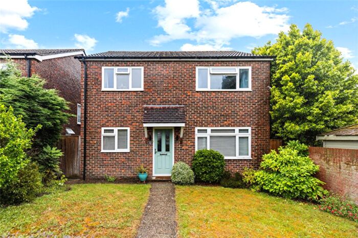 4 Bedroom Detached House For Sale In Pretoria Avenue, Midhurst, GU29