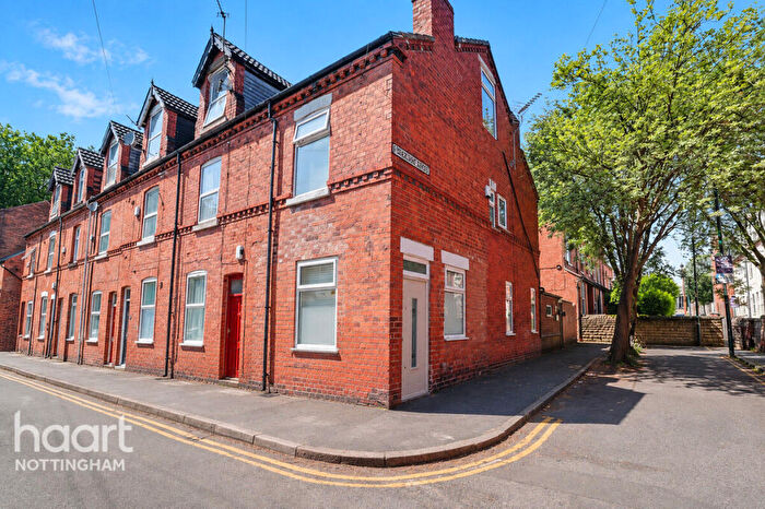 4 Bedroom End Of Terrace House For Sale In Mettham Street, Lenton, NG7