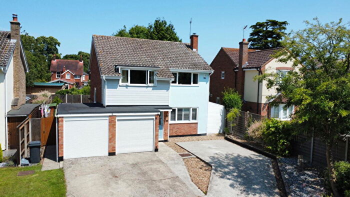 4 Bedroom Detached House For Sale In Pine View Close, Stowmarket, IP14