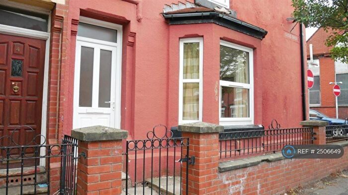 3 Bedroom End Of Terrace House To Rent In Cecil Grove, Manchester, M18