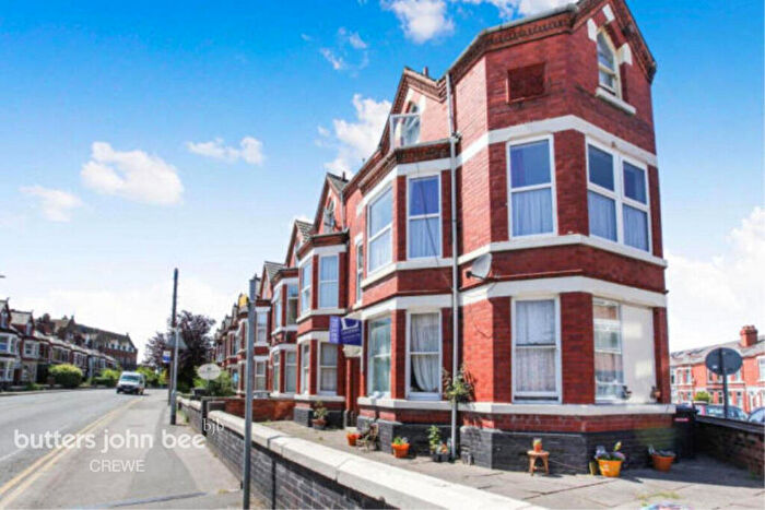 2 Bedroom Flat To Rent In Nantwich Road, Crewe, CW2