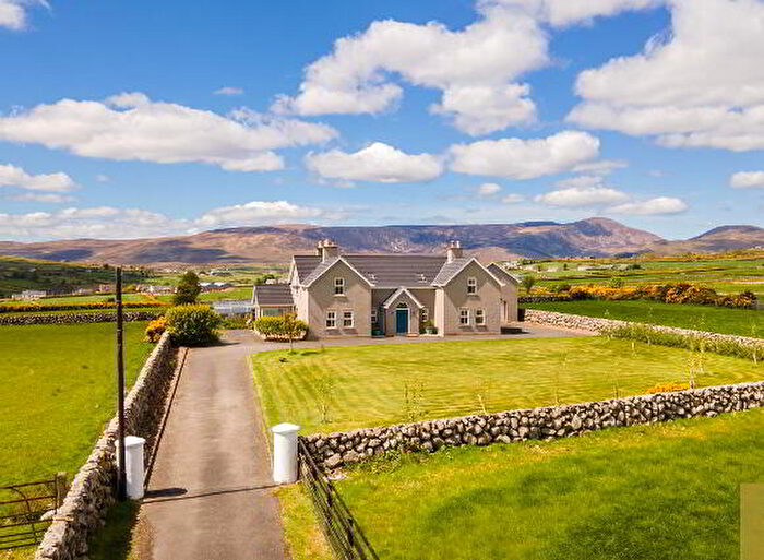 5 Bedroom Detached House For Sale In Leitrim Road, Newry, BT34