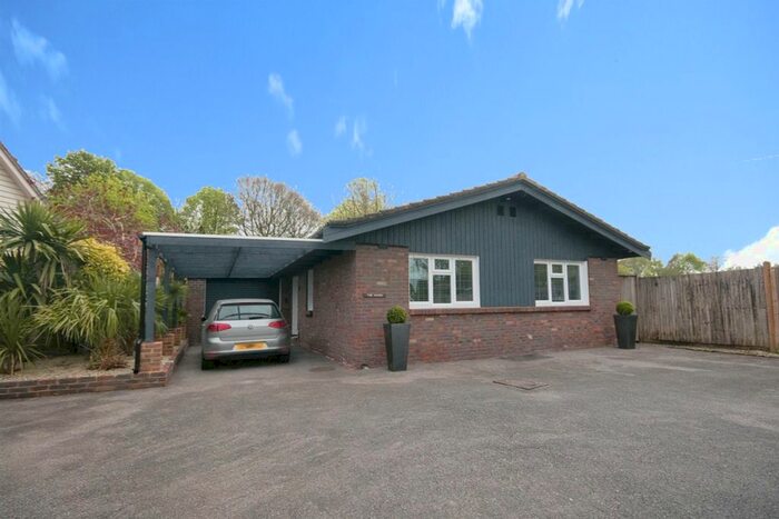 3 Bedroom Detached Bungalow For Sale In High Street, Blackboys, Uckfield, TN22