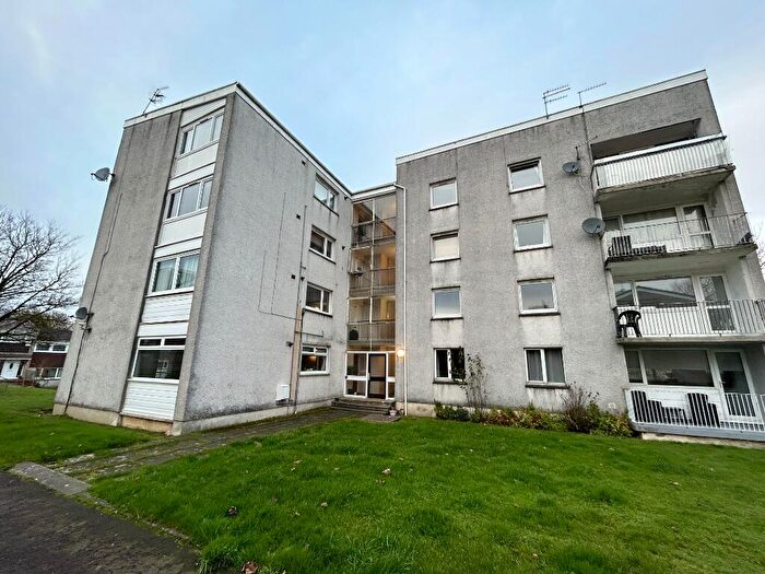 2 Bedroom Flat To Rent In Riccarton, East Kilbride, G75