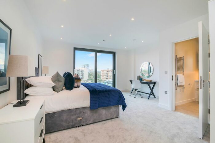 2 Bedroom Property To Rent In Colorama House, Webber Street, London, SE1