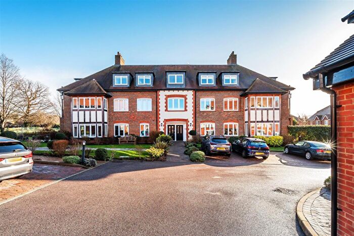 2 Bedroom Property For Sale In Hartfield Road, Leatherhead, KT22