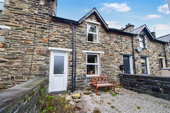 2 Bedroom Terraced House For Sale In Tanygrisiau, Blaenau Ffestiniog, LL41