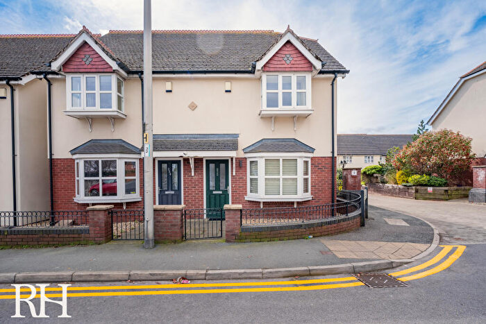 3 Bedroom End Of Terrace House To Rent In Conwy Road, Llandudno Junction, Conwy, LL31