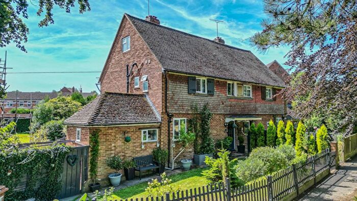 3 Bedroom Semi Detached House For Sale In Park Cottages, Hawkhurst, TN18