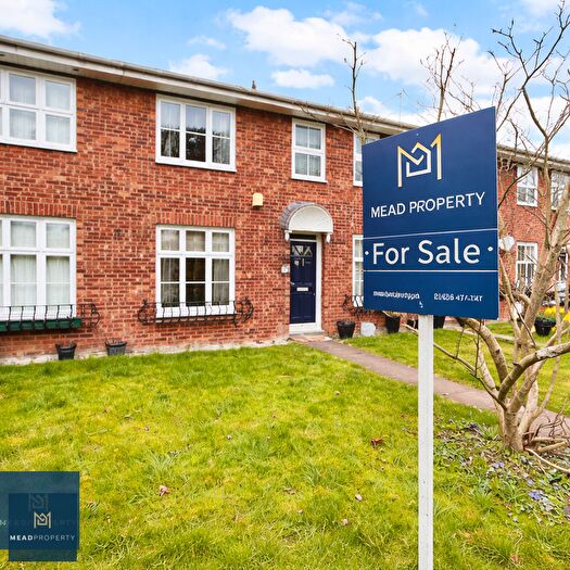 3 Bedroom Terraced House For Sale In Cookham, Berkshire, SL6