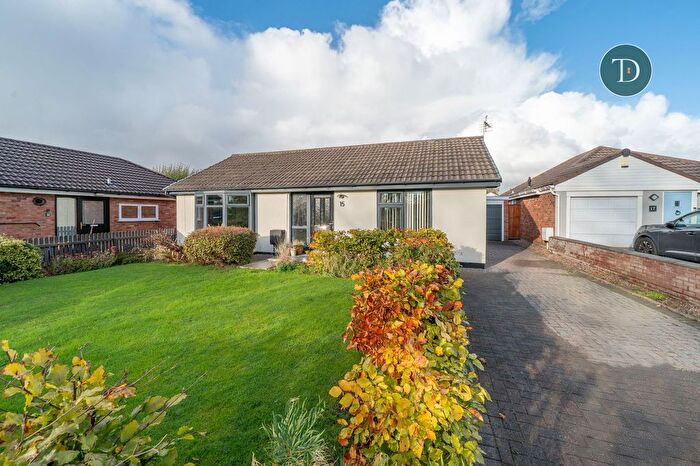 2 Bedroom Bungalow For Sale In Parkland Drive, Elton, Chester, CH2
