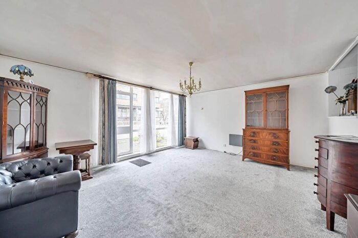 2 Bedroom Maisonette For Sale In Brunswick Centre, Bloomsbury, London, WC1N