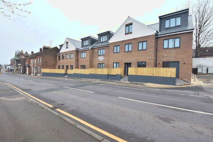 2 Bedroom Flat To Rent In Castle Street, Luton, LU1