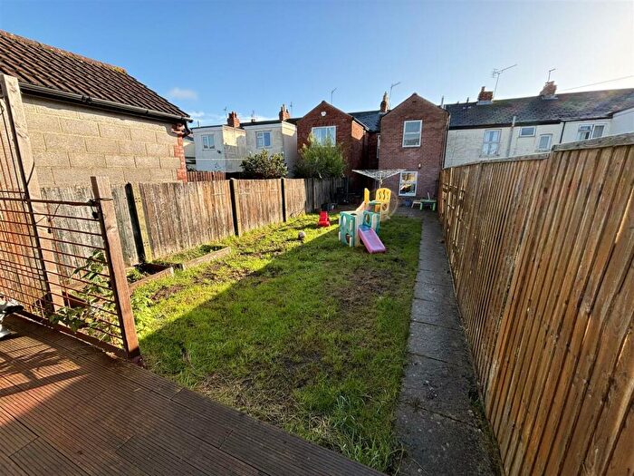 3 Bedroom Terraced House For Sale In Parliament Street, Chippenham, SN14