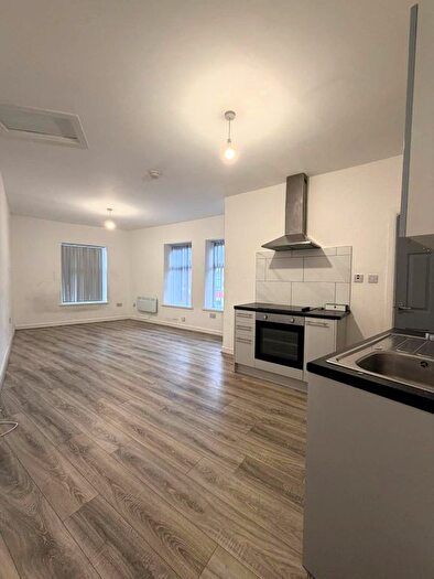 Studio To Rent In Clare Road, Cardiff, CF11