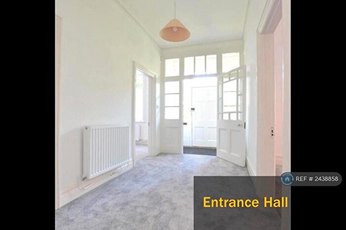 2 Bedroom Flat To Rent In Salisbury Road, Barnet, EN5