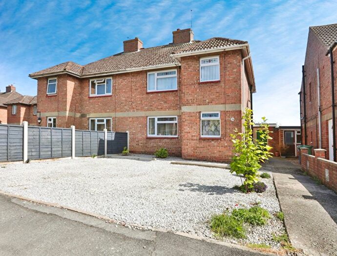 3 Bedroom Semi-Detached House For Sale In Northfield Crescent, Driffield, YO25