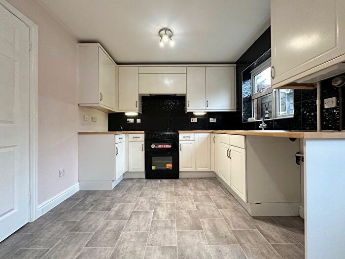 2 Bedroom Property To Rent In Lapwing Drive, Kingsnorth, Ashford, TN23