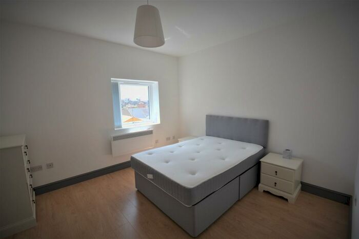 1 Bedroom Flat To Rent In The Kingsway, Malcolm Struel House, , City Centre, SA1