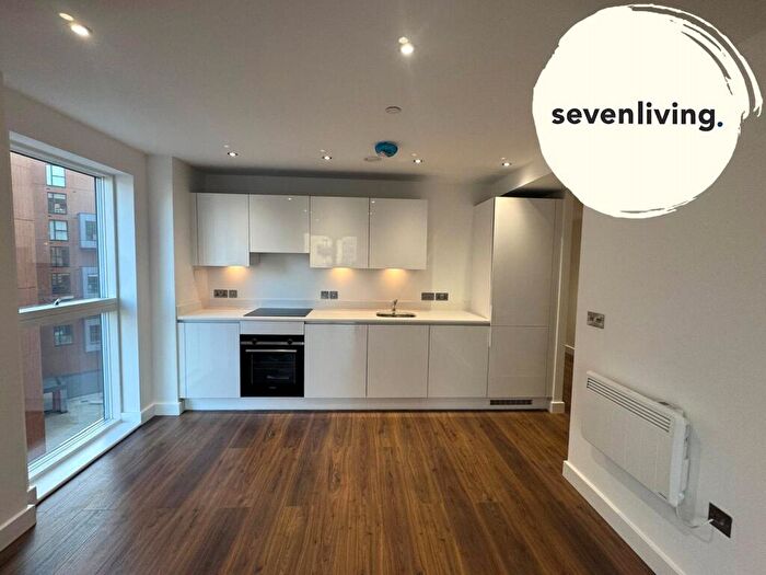 2 Bedroom Apartment To Rent In The Grand Exchange, Market Street, Bracknell, Berkshire, RG12