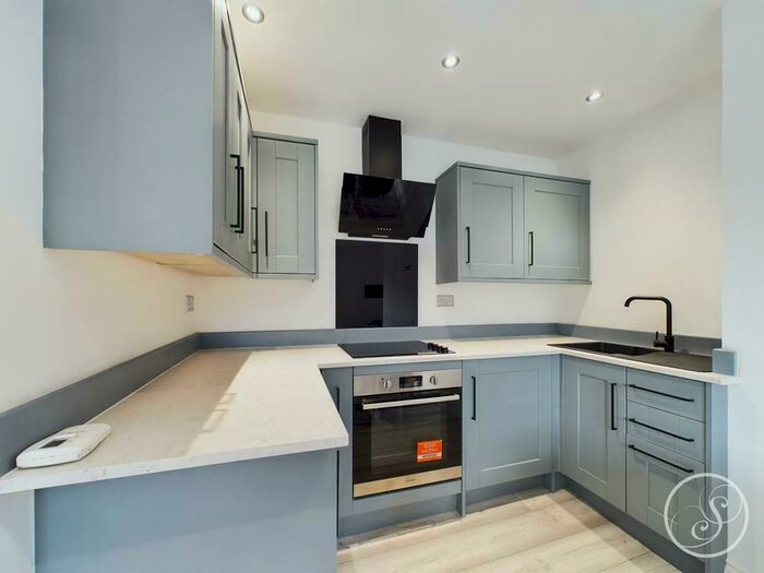 2 Bedroom Flat To Rent In Cheltenham Mount, Harrogate, HG1