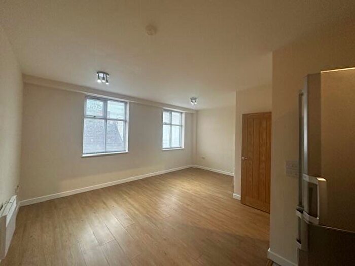 Studio To Rent In Oxford Street, Kidderminster, DY10