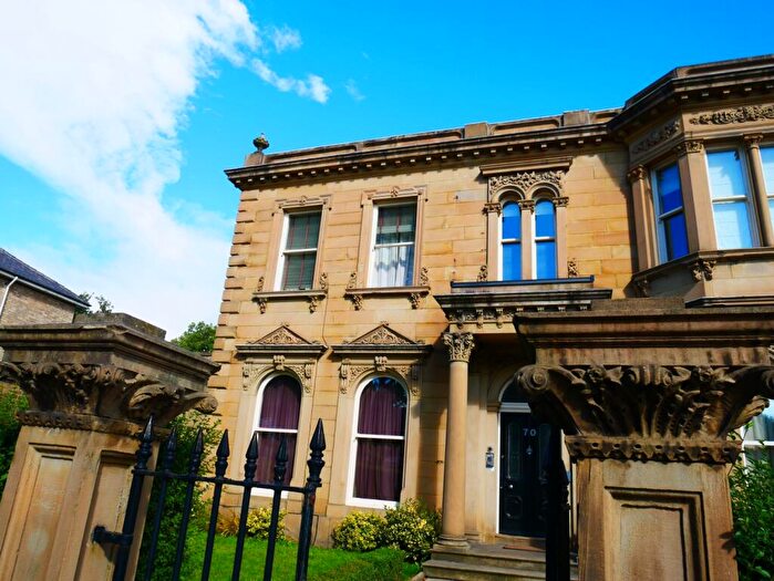 2 Bedroom Apartment To Rent In Sherwood House, New North Road, Huddersfield, HD1