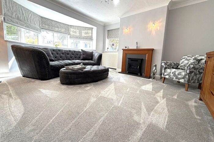 4 Bedroom Detached House For Sale In Stradbroke Road, NR33