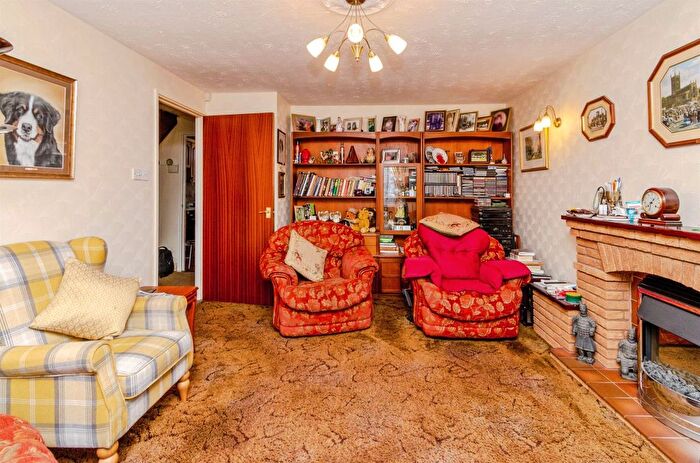 3 Bedroom End Terrace House For Sale In Bulger Road, Bilston, WV14