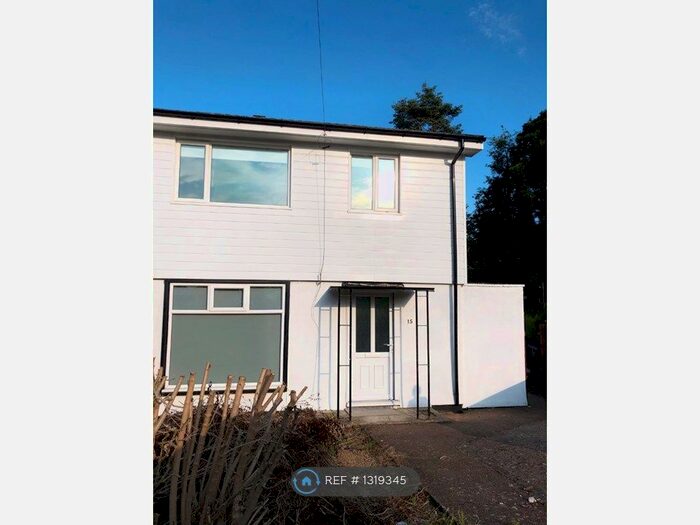 3 Bedroom Semi-Detached House To Rent In Saunton Road, Rugby CV22