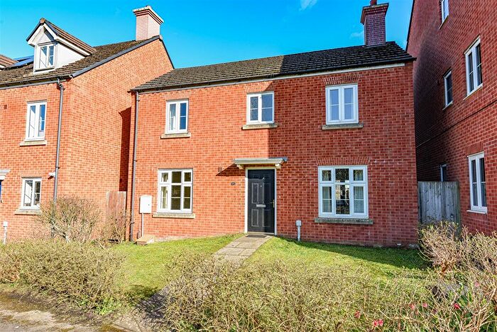 3 Bedroom Detached House For Sale In Harrolds Close, Dursley, GL11