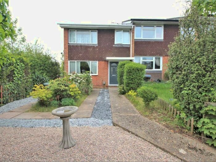 3 Bedroom End Of Terrace House To Rent In Blackheath Road, Farnham, GU9
