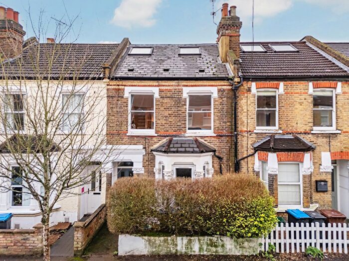 3 Bedroom Maisonette For Sale In Goodenough Road, Wimbledon, London, SW19