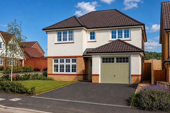 4 Bedroom Detached House To Rent In Leckhampton, Cheltenham, GL53
