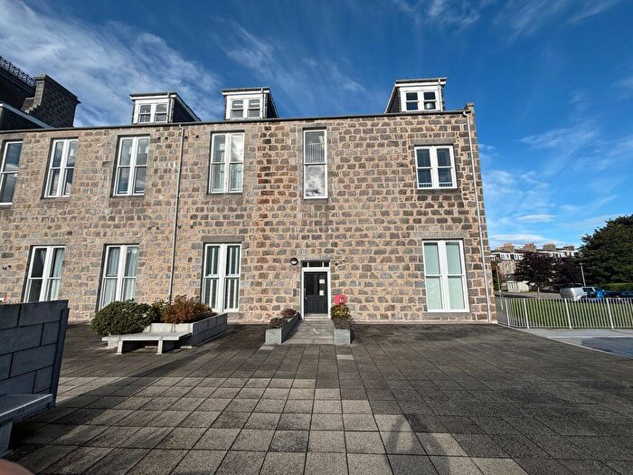 2 Bedroom Flat For Sale In Dee Village, Millburn Street, Aberdeen, Aberdeen City, AB11
