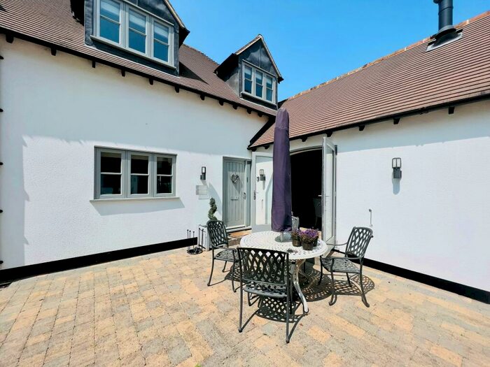 2 Bedroom House To Rent In Moreton Morrell, Warwick, CV35