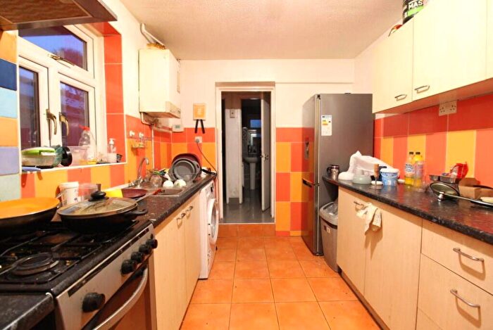 4 Bedroom House To Rent In Northcote Road, Southampton, Hampshire, SO17