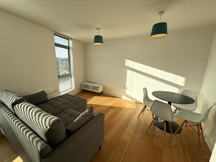 2 Bedroom Apartment To Rent In The Becketts, Meanwood, Leeds, LS6