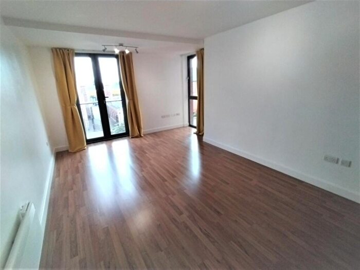2 Bedroom Apartment To Rent In The Parkes Building, Beeston, NG9